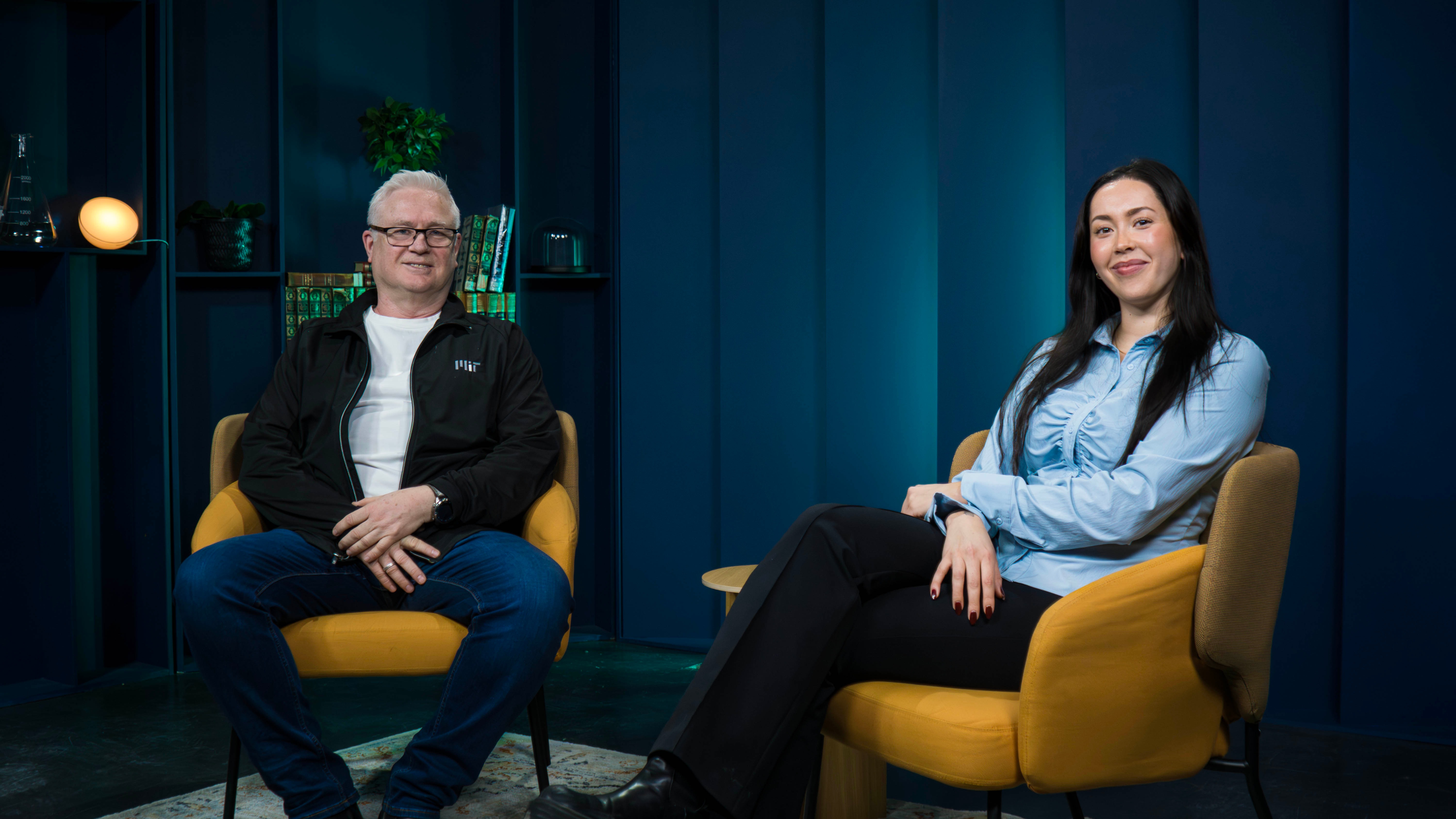 Owe Hagesæther (GCE Ocean Technology) with Sara Nielsen, Board Member of Tekna Entrepreneurship, in Tekna’s studio in Oslo.
