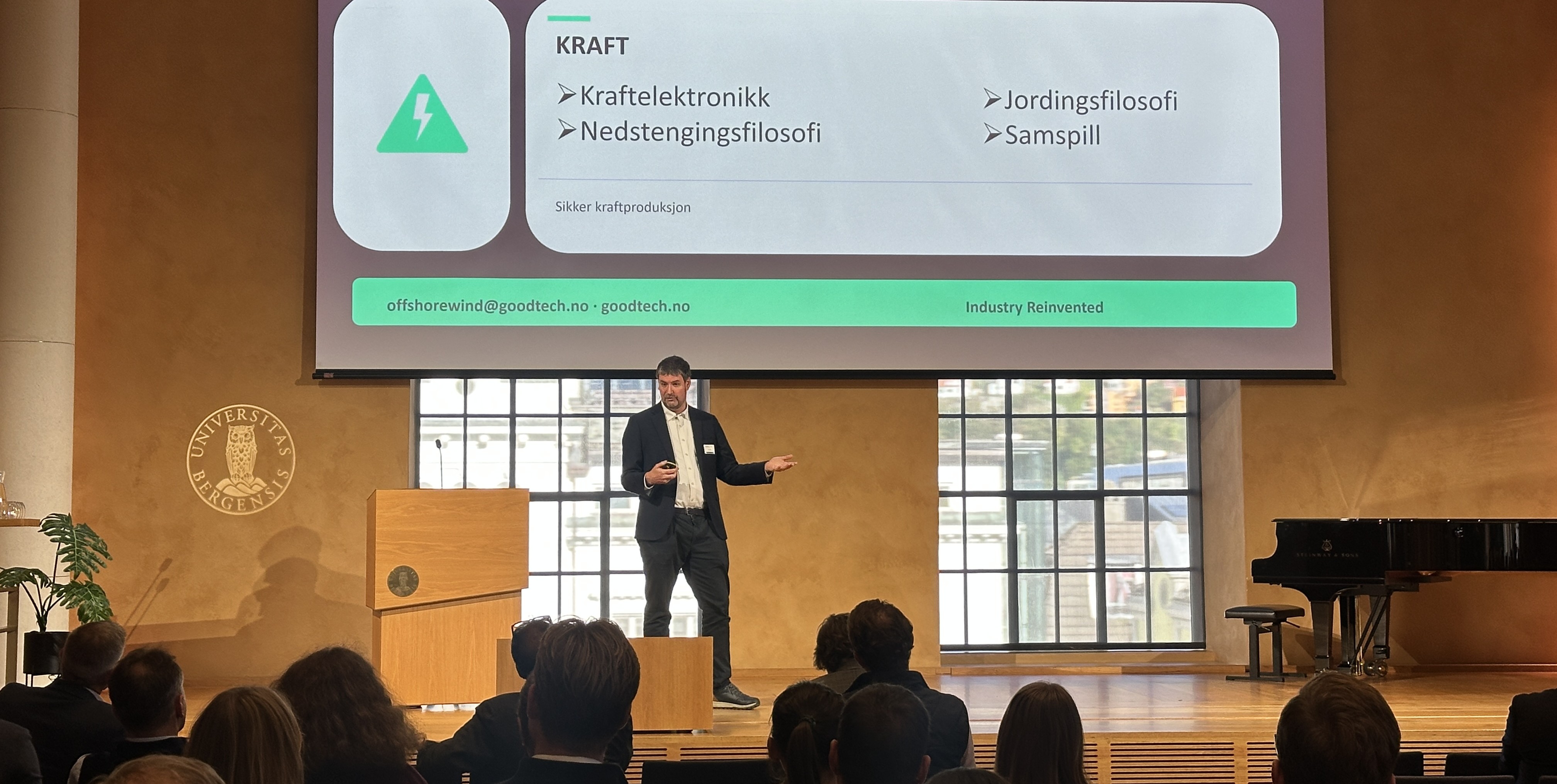 Goodtech vil fortelle om hvordan får vi mer ut av tilgjengelig kraft gjennom smartere kontrollsystemer? Foto: Nils Petter Lillebø fra Goodtech på Havvindkonferansen – Science Meets Industry.